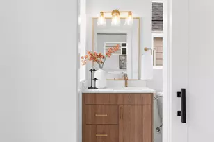 3611 SW Logan St, Portland, OR 97219 - Photo 17