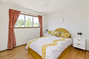 10818 SE Clay St, Portland, OR 97216 - Photo 25