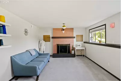 10818 SE Clay St, Portland, OR 97216 - Photo 31