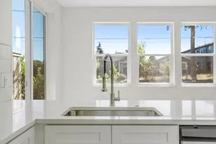 6841 N Montana Ave, Portland, OR 97217 - Photo 7