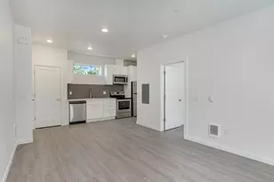 6841 N Montana Ave, Portland, OR 97217 - Photo 17