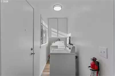 7912 SE Harold St, Portland, OR 97206 - Photo 23