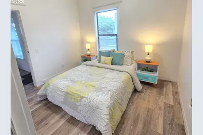 7912 SE Harold St, Portland, OR 97206 - Photo 11