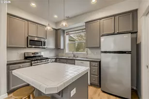 2753 SE Nicklaus Ct, Hillsboro, OR 97123 - Photo 11