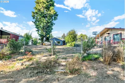 47576 Riverview St, Oakridge, OR 97463 - Photo 43