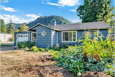 47576 Riverview St, Oakridge, OR 97463 - Photo 3