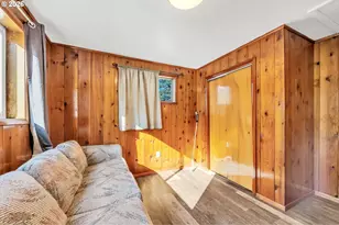 47576 Riverview St, Oakridge, OR 97463 - Photo 19