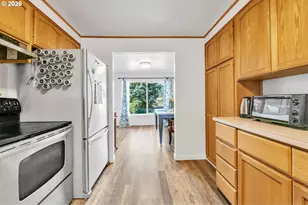 47576 Riverview St, Oakridge, OR 97463 - Photo 17