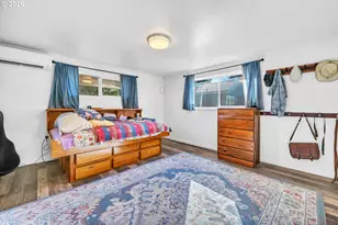 47576 Riverview St, Oakridge, OR 97463 - Photo 23