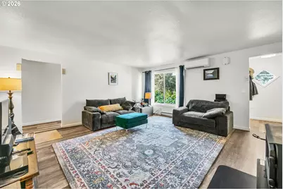 47576 Riverview St, Oakridge, OR 97463 - Photo 7