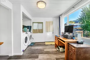 47576 Riverview St, Oakridge, OR 97463 - Photo 25