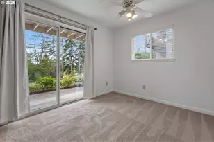 20910 Fawn Ct, West Linn, OR 97068 - Photo 11