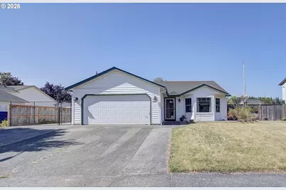 700 NW 24th St, Battle Ground, WA 98604 - Photo 1