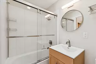 9234 N Central St, Portland, OR 97203 - Photo 17