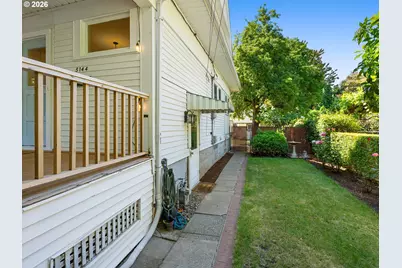 3144 NE Everett St, Portland, OR 97232 - Photo 31