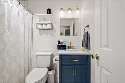 692 N 1st St, Creswell, OR 97426 - Photo 25