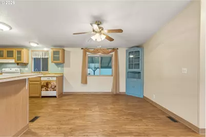 116 Blue Heron Dr, Longview, WA 98632 - Photo 7