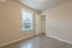 3705 SE 107th Ave, Portland, OR 97266 - Photo 21
