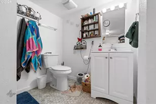 402 E Main St, Weston, OR 97886 - Photo 31