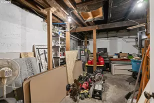 402 E Main St, Weston, OR 97886 - Photo 33