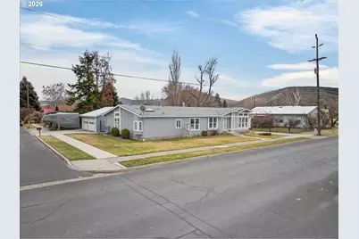 2248 Oak St, Baker City, OR 97814 - Photo 1