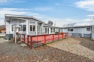 2248 Oak St, Baker City, OR 97814 - Photo 3