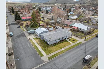 2248 Oak St, Baker City, OR 97814 - Photo 5