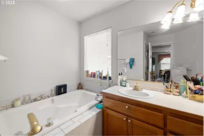 4235 SE Anderegg Loop, Portland, OR 97236 - Photo 25