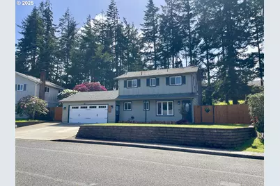 3851 Edgewood Dr, North Bend, OR 97459 - Photo 13