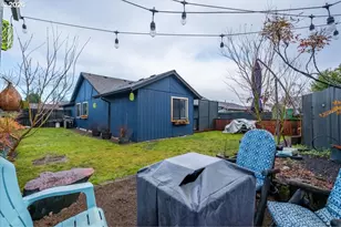 701 SE Juniper Ave, Dallas, OR 97338 - Photo 41