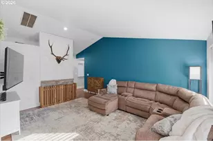 701 SE Juniper Ave, Dallas, OR 97338 - Photo 7