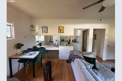 1036 N Ainsworth St, Portland, OR 97217 - Photo 5