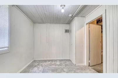 1036 N Ainsworth St, Portland, OR 97217 - Photo 19