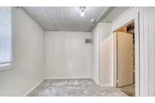 1036 N Ainsworth St, Portland, OR 97217 - Photo 19