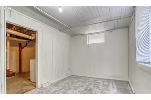 1036 N Ainsworth St, Portland, OR 97217 - Photo 17