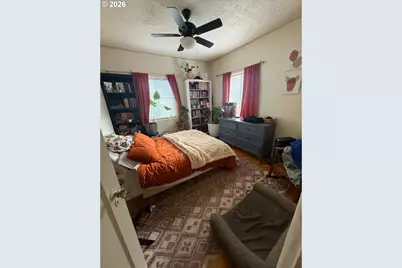 1036 N Ainsworth St, Portland, OR 97217 - Photo 11