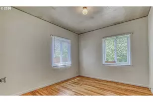 1036 N Ainsworth St, Portland, OR 97217 - Photo 13