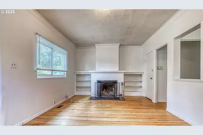 1036 N Ainsworth St, Portland, OR 97217 - Photo 3