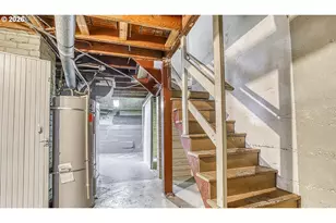 1036 N Ainsworth St, Portland, OR 97217 - Photo 21