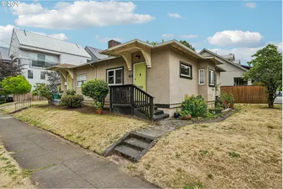 1036 N Ainsworth St, Portland, OR 97217 - Photo 1