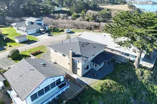 360 2nd St, Bandon, OR 97411 - Photo 5