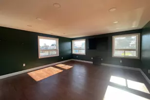 360 2nd St, Bandon, OR 97411 - Photo 23