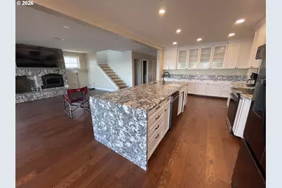 360 2nd St, Bandon, OR 97411 - Photo 13