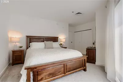 2351 NW Westover Rd #202, Portland, OR 97210 - Photo 19