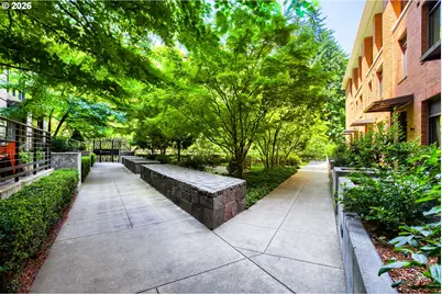 2351 NW Westover Rd #202, Portland, OR 97210 - Photo 25
