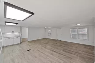 63645 Grand Rd, Coos Bay, OR 97420 - Photo 9