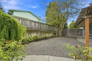 2500 SW 15th St, Gresham, OR 97080 - Photo 43