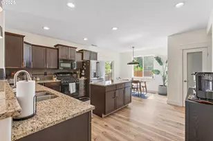 2558 NW White Oak Ave, Albany, OR 97321 - Photo 13