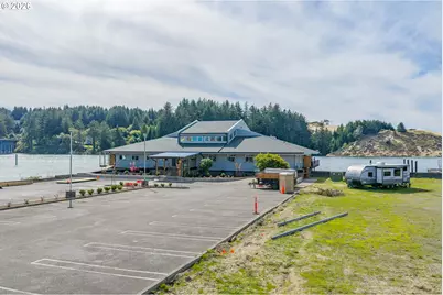 1150 Bay St #F, Florence, OR 97439 - Photo 15