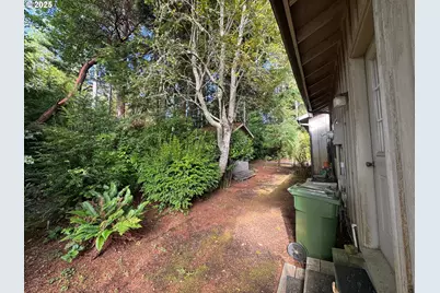 88468 Trout Pond Ln, Bandon, OR 97411 - Photo 43